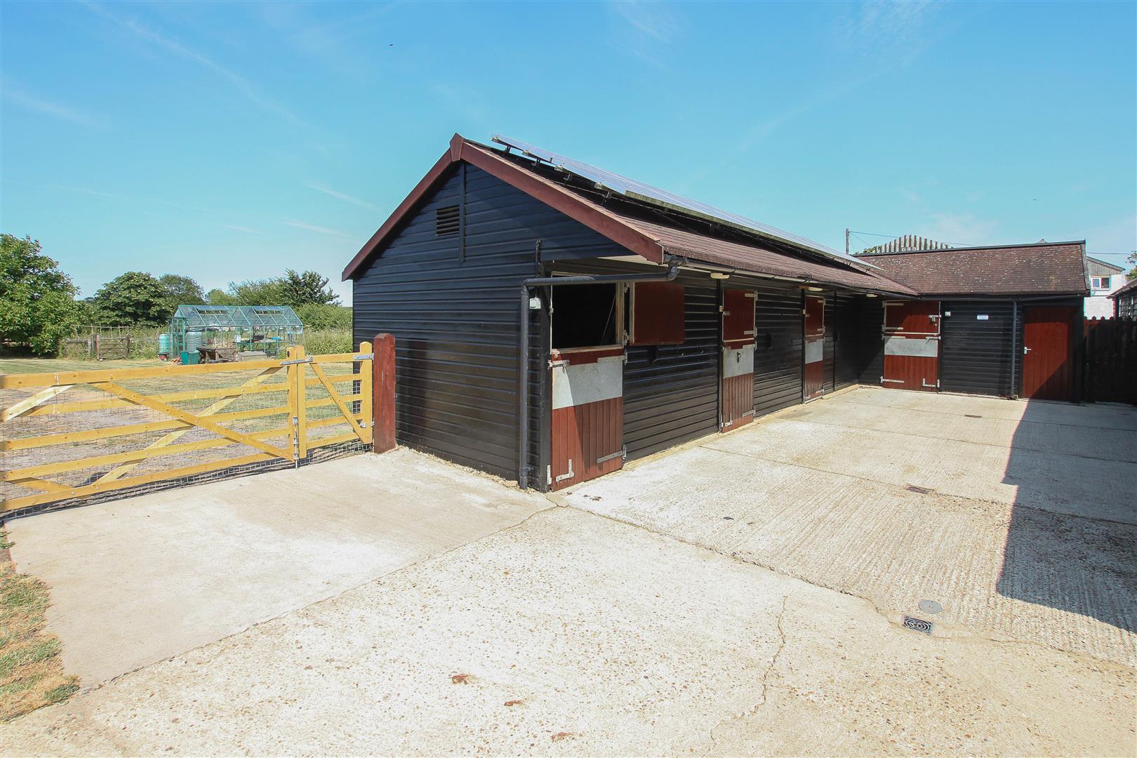 Days Lane, Doddinghurst, Brentwood Keith Ashton